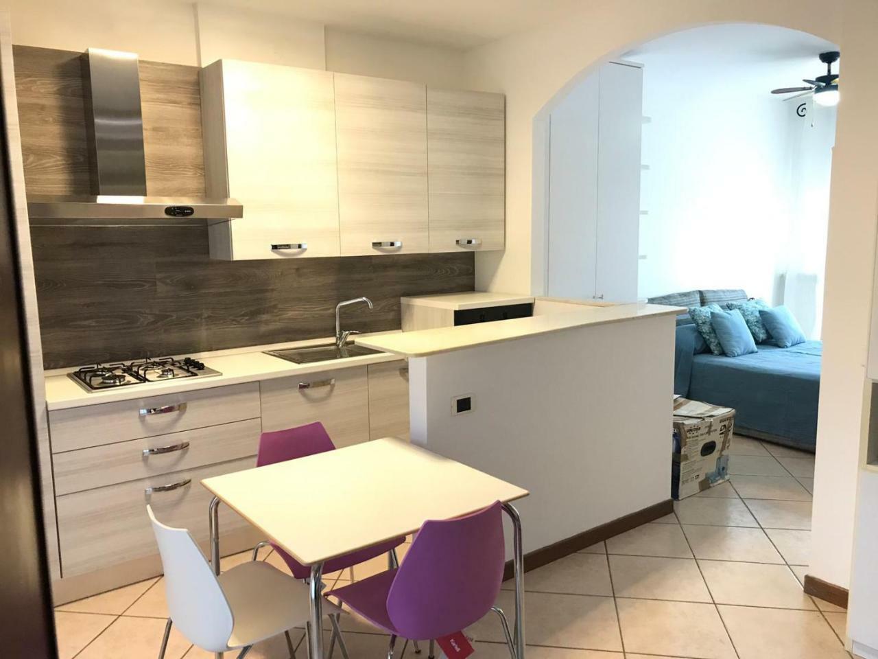 Emariva Apartment Rozzano Luaran gambar