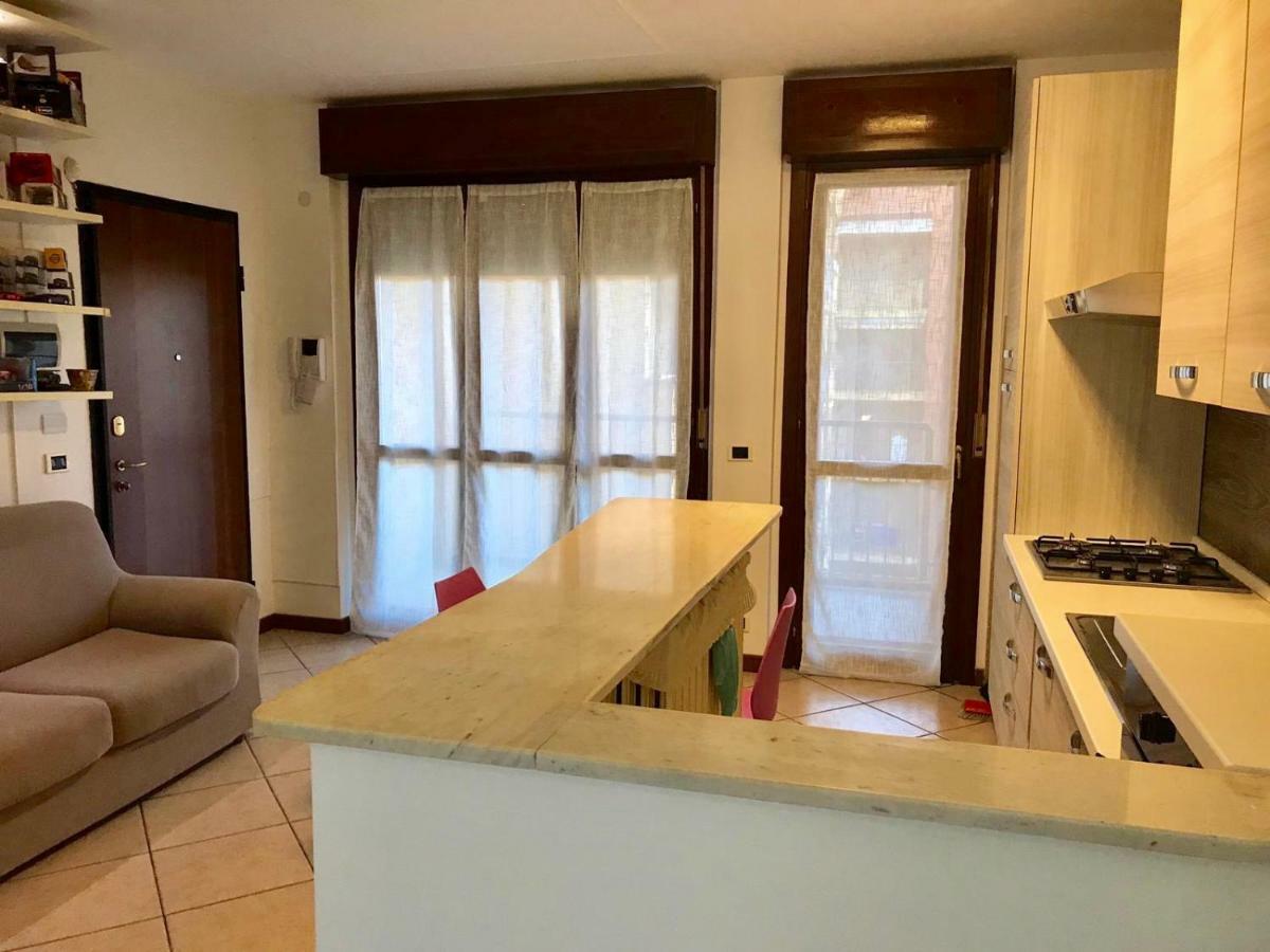 Emariva Apartment Rozzano Luaran gambar